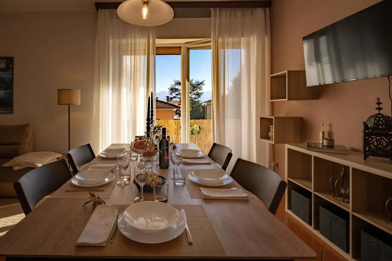 La Casa Di Lucca With Private Parking Apartment