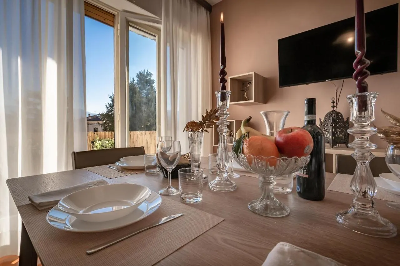 La Casa Di Lucca With Private Parking Apartment