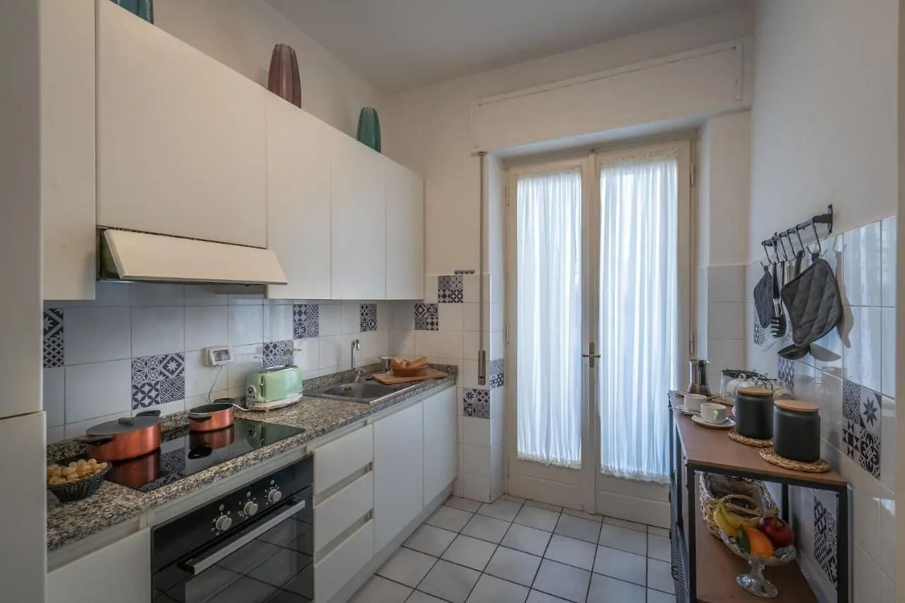 La Casa Di Lucca With Private Parking Apartment