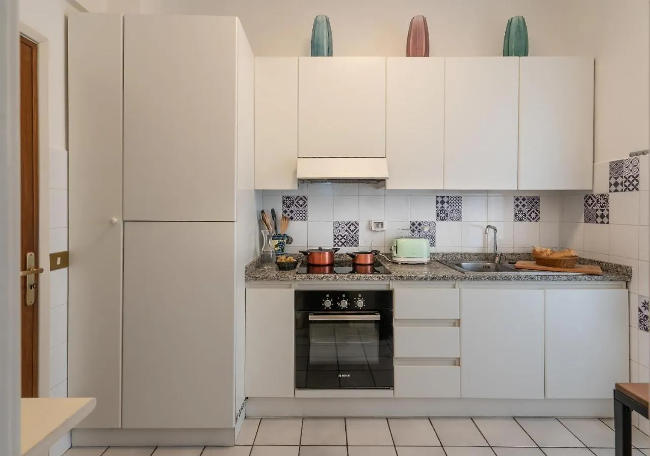 La Casa Di Lucca With Private Parking Apartment