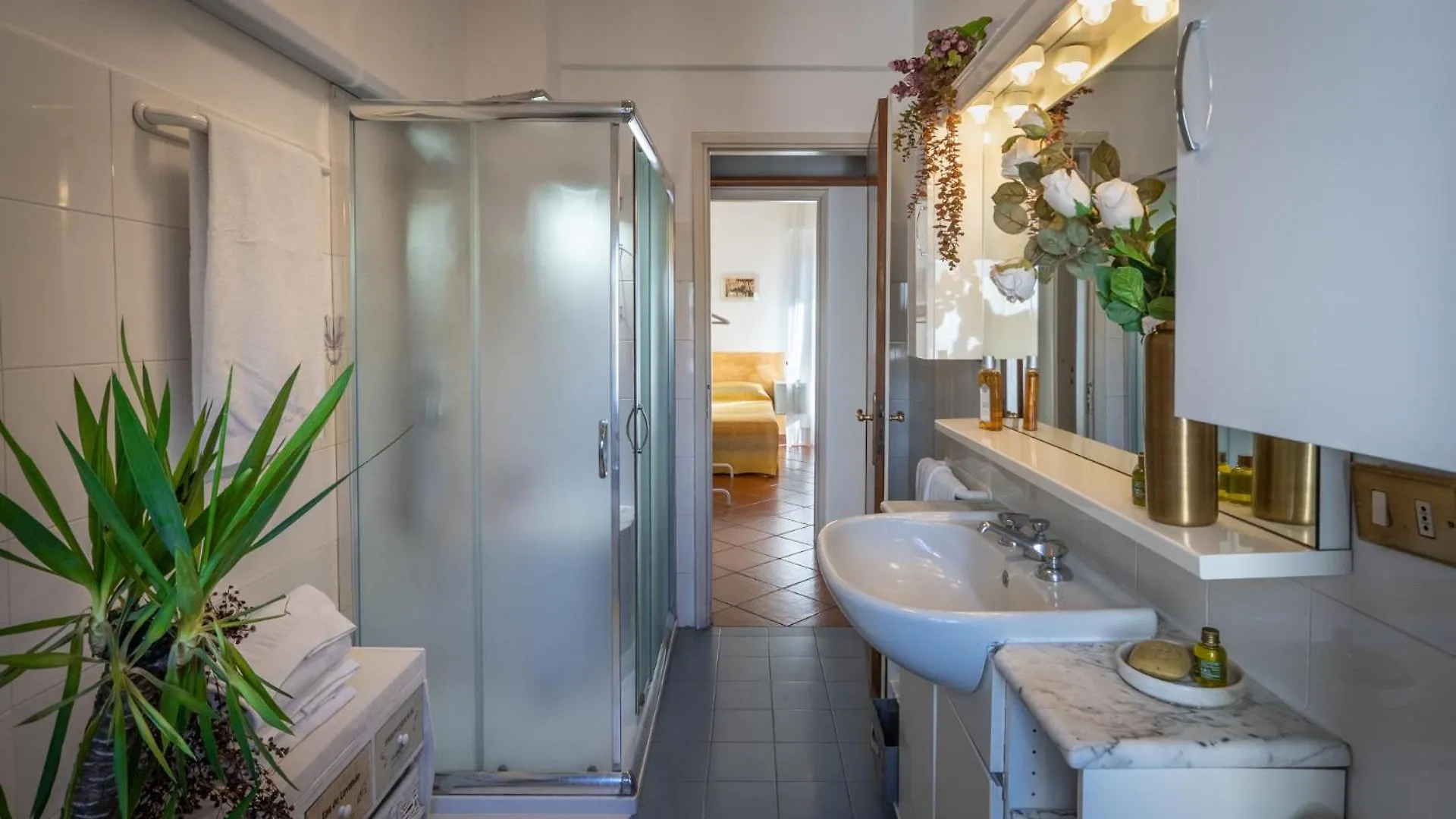 La Casa Di Lucca With Private Parking Apartment 0*,  Italy